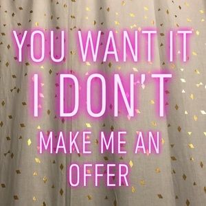 MAKE ME AN OFFER ON ANY CLOSET ITEM